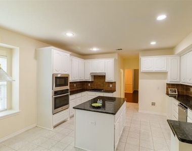 103 Westminister Avenue - Photo Thumbnail 22