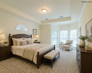 103 Westminister Avenue - Photo Thumbnail 27