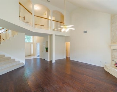 103 Westminister Avenue - Photo Thumbnail 24