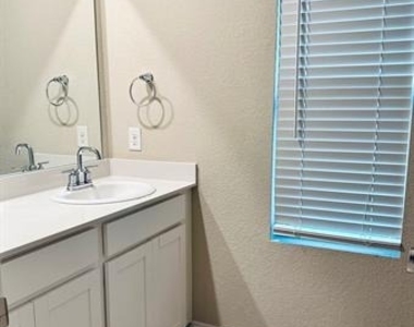 3706 Glenn Mews - Photo Thumbnail 26
