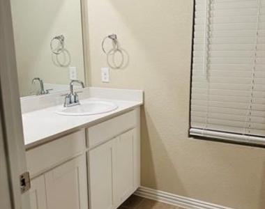3706 Glenn Mews - Photo Thumbnail 32