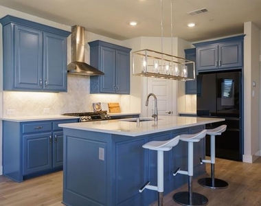761 Cavitt Court - Photo Thumbnail 7