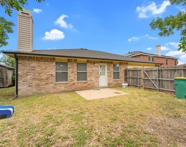 702 Lowe Drive - Photo Thumbnail 17