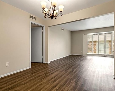5835 E University Boulevard - Photo Thumbnail 3