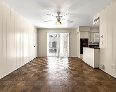 5835 E University Boulevard - Photo Thumbnail 9