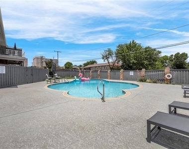 5835 E University Boulevard - Photo Thumbnail 30