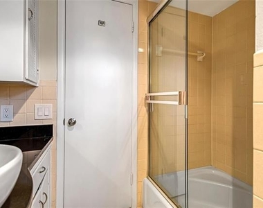 5835 E University Boulevard - Photo Thumbnail 24