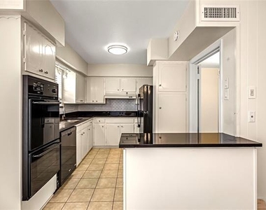 5835 E University Boulevard - Photo Thumbnail 12