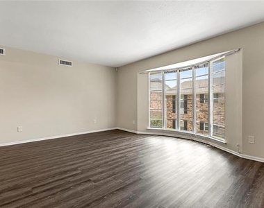 5835 E University Boulevard - Photo Thumbnail 1