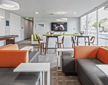 425 W Osborn Road - Photo Thumbnail 18