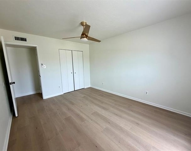 5221 Reed Drive - Photo Thumbnail 21
