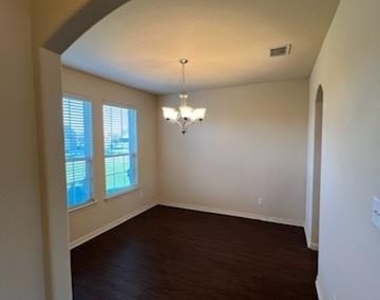 3729 Caladium Lane - Photo Thumbnail 1