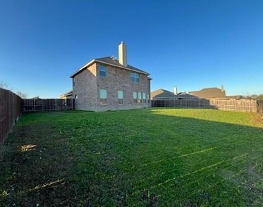 3729 Caladium Lane - Photo Thumbnail 20