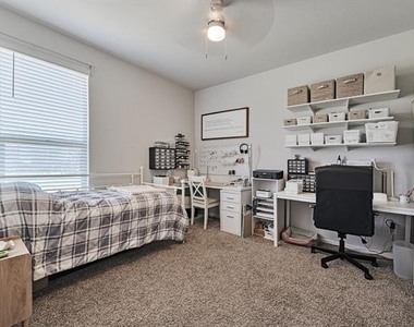 8305 Twisted Pine Way - Photo Thumbnail 14