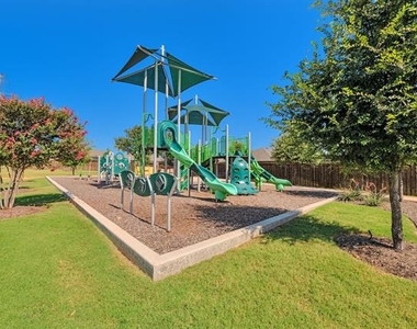 8305 Twisted Pine Way - Photo Thumbnail 22