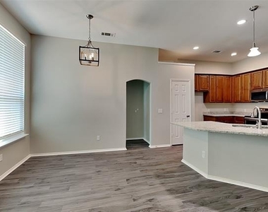 1626 Mallard Drive - Photo Thumbnail 4