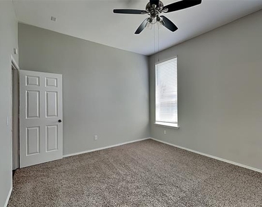 1626 Mallard Drive - Photo Thumbnail 8