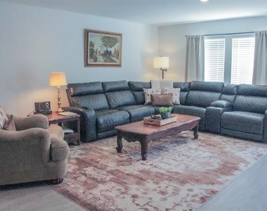 5840 Cherry Hollow Way - Photo Thumbnail 10