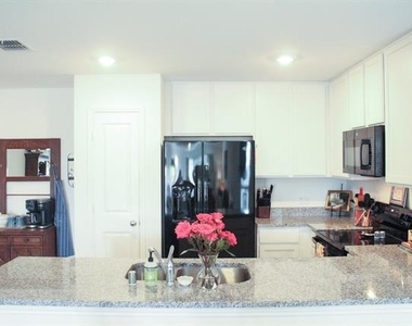 5840 Cherry Hollow Way - Photo Thumbnail 7