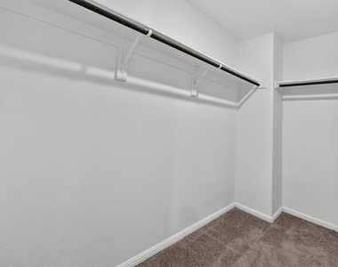 3348 Duncan Way - Photo Thumbnail 23