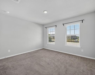 3348 Duncan Way - Photo Thumbnail 14