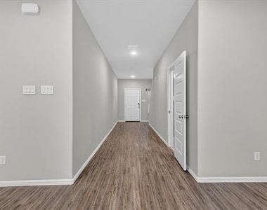 3348 Duncan Way - Photo Thumbnail 3
