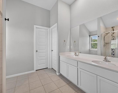 3348 Duncan Way - Photo Thumbnail 21