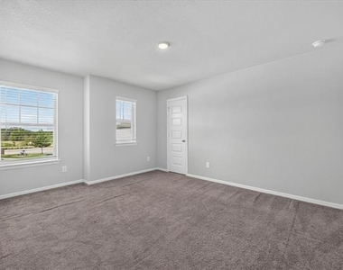 3348 Duncan Way - Photo Thumbnail 13