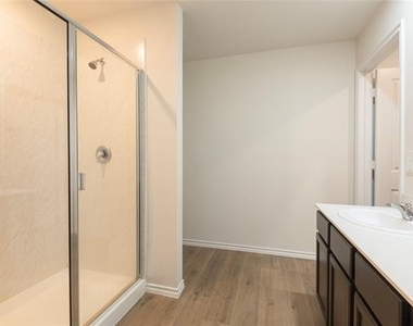 6530 Diver Street - Photo Thumbnail 8
