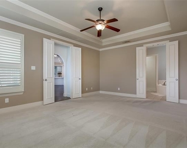 921 Pine Burst Drive - Photo Thumbnail 19