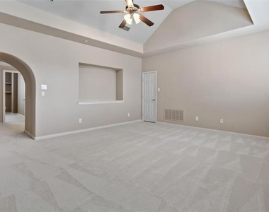 921 Pine Burst Drive - Photo Thumbnail 31