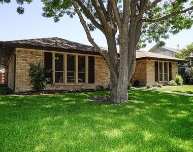 7113 Ridgeview Drive - Photo Thumbnail 1