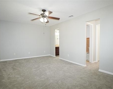 7113 Ridgeview Drive - Photo Thumbnail 14