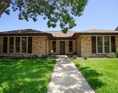 7113 Ridgeview Drive - Photo Thumbnail 2
