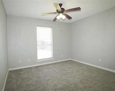 7113 Ridgeview Drive - Photo Thumbnail 21