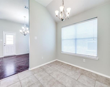 2844 Saddlebred Trail - Photo Thumbnail 16