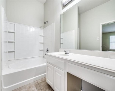 2844 Saddlebred Trail - Photo Thumbnail 1