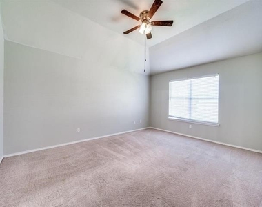 2844 Saddlebred Trail - Photo Thumbnail 3