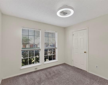1426 Mapleview Drive - Photo Thumbnail 25