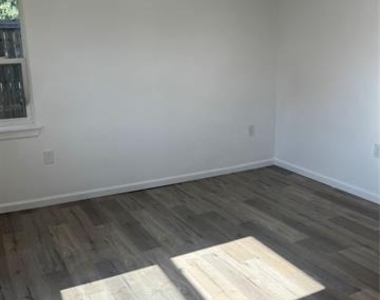 1510 Locust - Photo Thumbnail 14