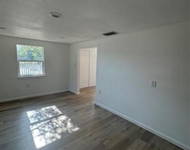 1510 Locust - Photo Thumbnail 11