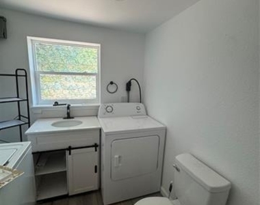 1510 Locust - Photo Thumbnail 16