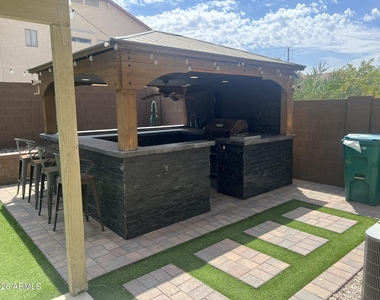 22319 N Vanderveen Way - Photo Thumbnail 22