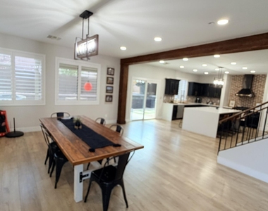 22319 N Vanderveen Way - Photo Thumbnail 12