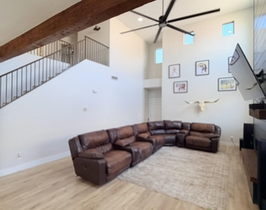 22319 N Vanderveen Way - Photo Thumbnail 19