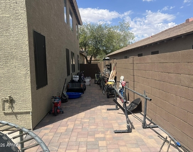 22319 N Vanderveen Way - Photo Thumbnail 25