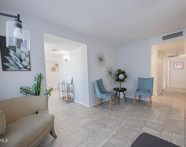 3931 N 86th Street - Photo Thumbnail 5