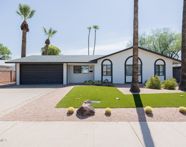 3931 N 86th Street - Photo Thumbnail 2