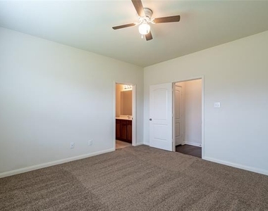 1911 Hot Springs Way - Photo Thumbnail 21