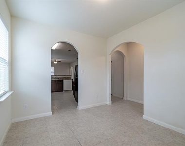 1911 Hot Springs Way - Photo Thumbnail 8